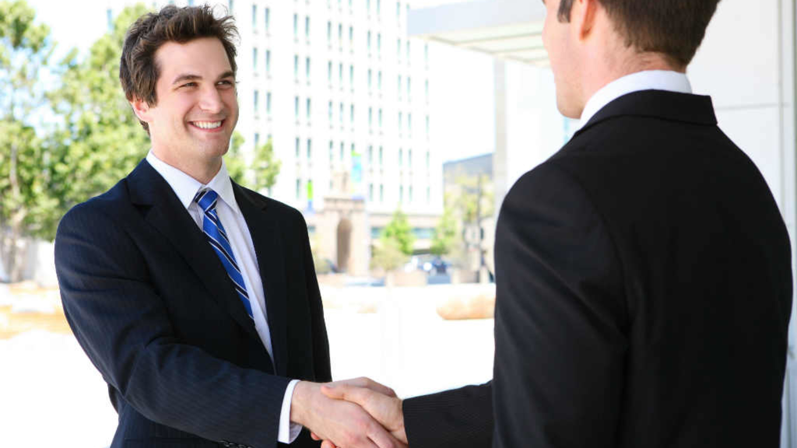 Nghi thức chào hỏi ở Anh (British Greeting Etiquette). Văn hóa Anh. www.english4all.vn