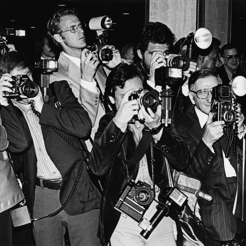 Nguồn gốc từ Paparazzi Word Origin www.english4all.vn