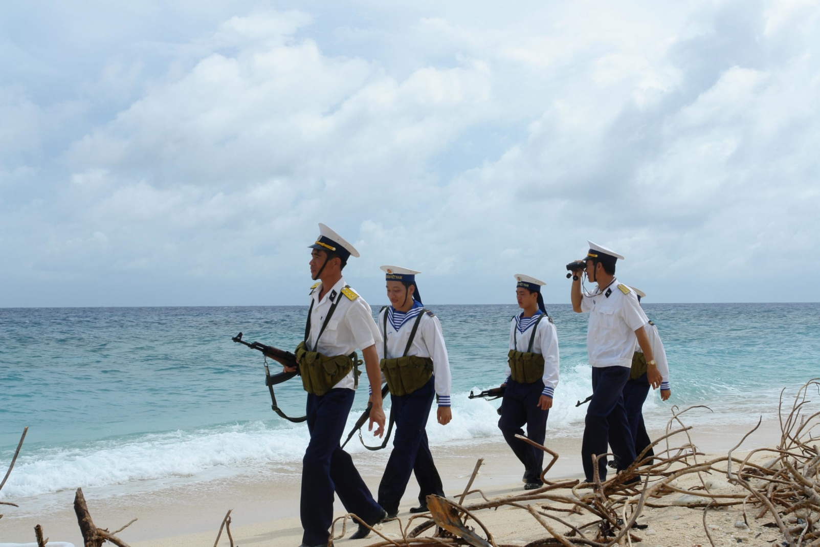 Phân biệt các thuật ngữ tiếng Anh trong UNCLOS – Mastering English terms in UNCLOS | English For ALL. www.english4all.vn