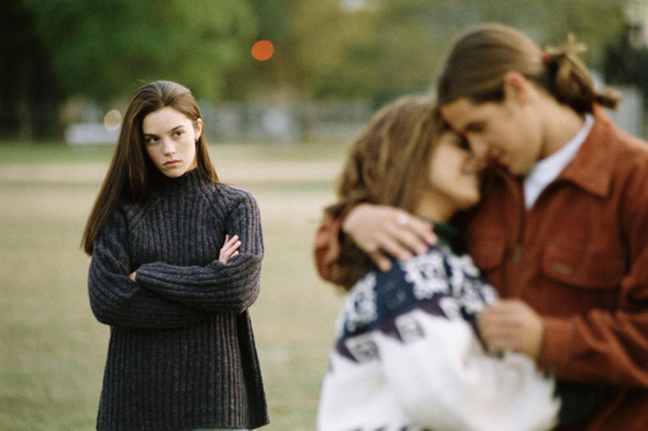 CHẨN ĐOÁN VÀ PHÂN BIỆT CÁC THẾ LOẠI "ghen" TRONG TIẾNG ANH: Envy hay Jealous??? www.english4all.vn