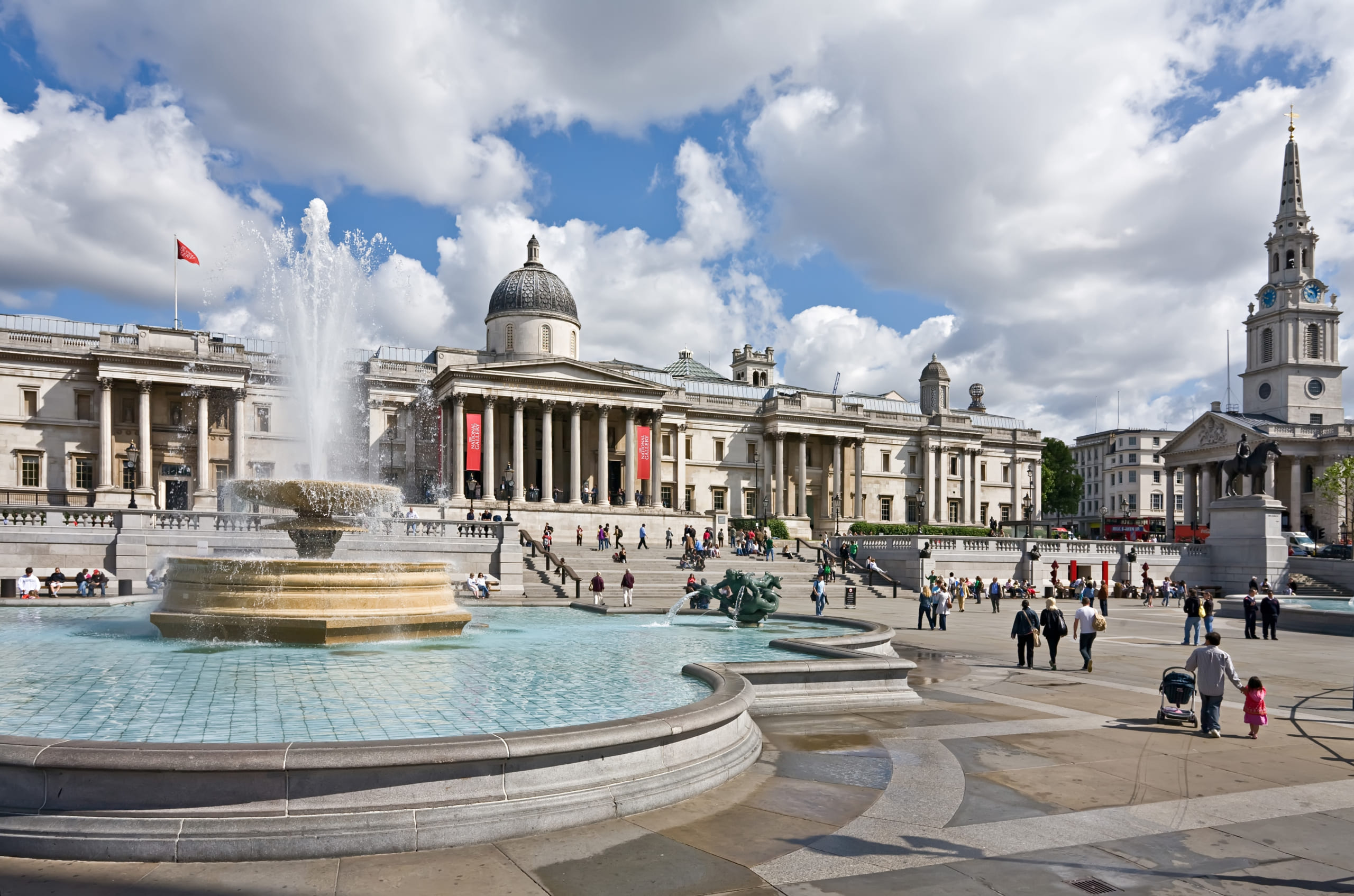 10 Interesting Facts and Figures about Trafalgar Square – London.. 10 ĐIỀU THÚ VỊ VỀ QUẢNG TRƯỜNG TRAFAGAR - Văn hóa Anh. www.english4all.vn